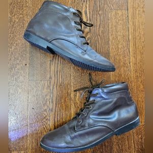 Coasters Brown Shoes size 7.5